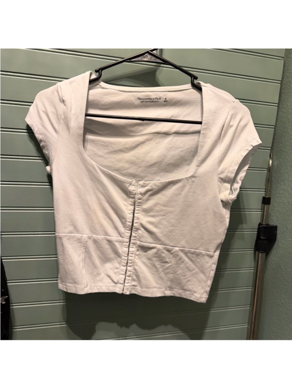 Abercrombie & Fitch White Short Sleeve Button-Front Crop Top